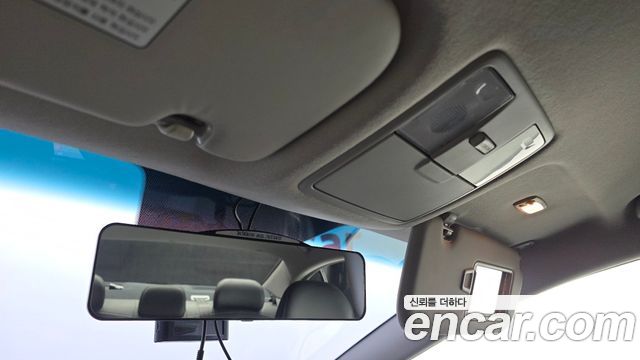 Kia K3 2017 — photo 28