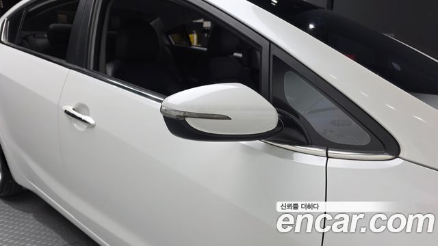 Kia K3 2017 — photo 31