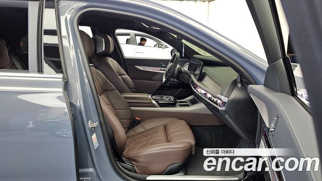 BMW 7-Series 2023 — photo 17