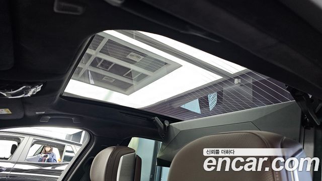 BMW 7-Series 2023 — photo 25