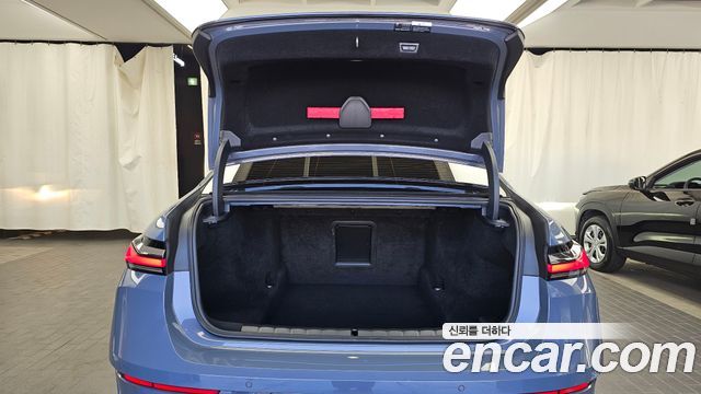 BMW 7-Series 2023 — photo 26