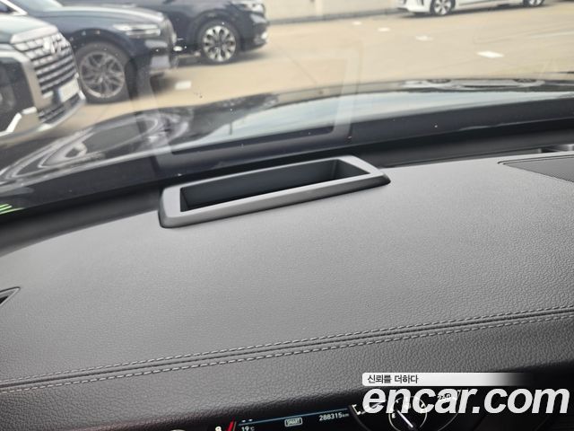 Genesis EQ900 2018 — photo 15