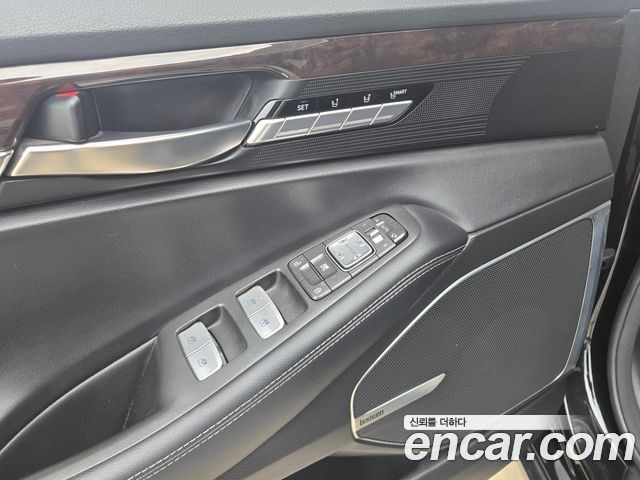 Genesis EQ900 2018 — photo 16