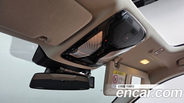 BMW 5-Series 2022 — photo 21