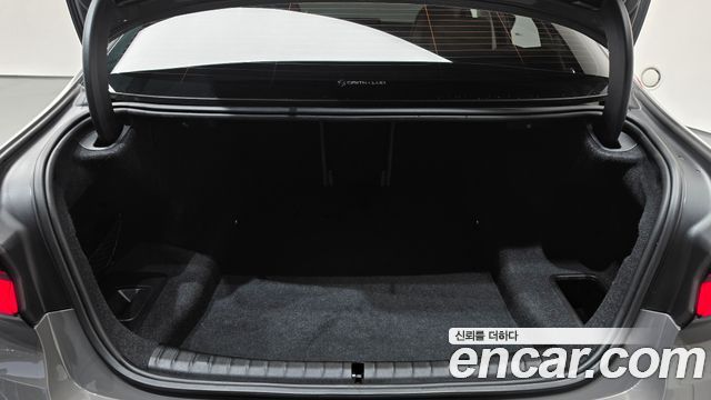 BMW 5-Series 2022 — photo 25