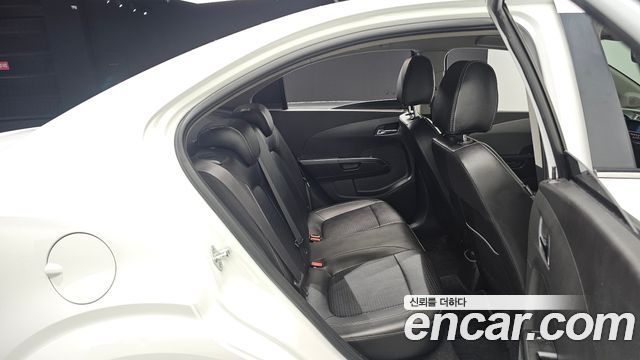 Chevrolet Korea Aveo 2016 — photo 17