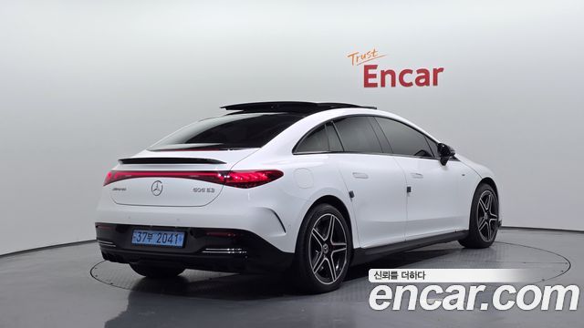 Mercedes-Benz EQE 2023 — photo 2