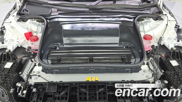 Mercedes-Benz EQE 2023 — photo 6
