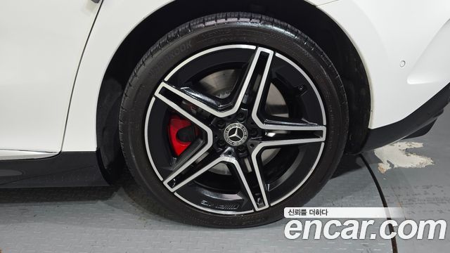 Mercedes-Benz EQE 2023 — photo 7