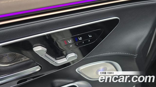 Mercedes-Benz EQE 2023 — photo 29