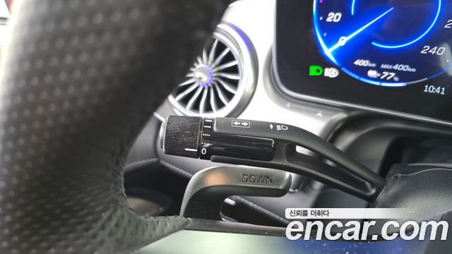 Mercedes-Benz EQE 2023 — photo 37