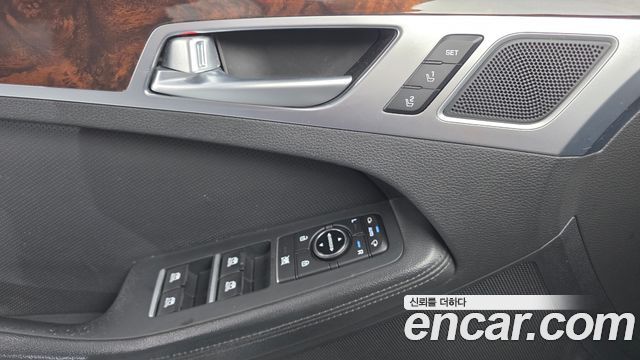 Hyundai Genesis 2016 — photo 12
