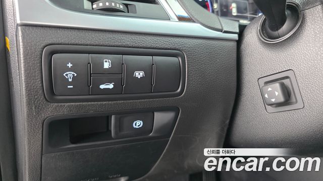 Hyundai Genesis 2016 — photo 13