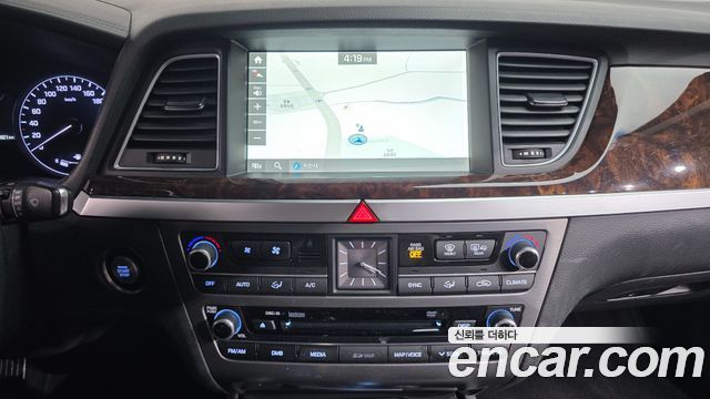 Hyundai Genesis 2016 — photo 15