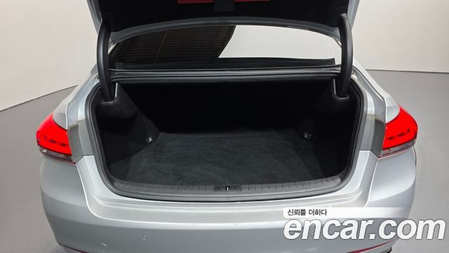 Hyundai Genesis 2016 — photo 20