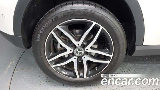 Mercedes-Benz GLA-Class 2018 — photo 5