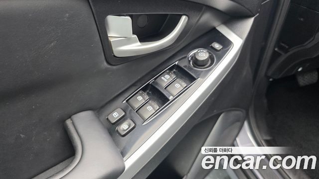 KG Mobility KORANDO 2017 — photo 28