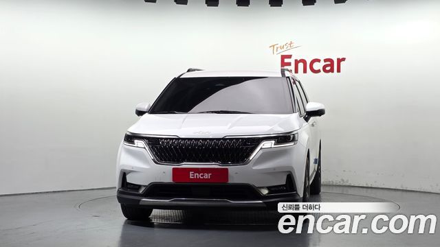 Kia Canival 2023 — photo 3