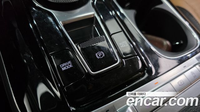 Kia Canival 2023 — photo 17