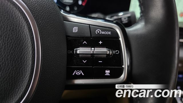 Kia Canival 2023 — photo 18