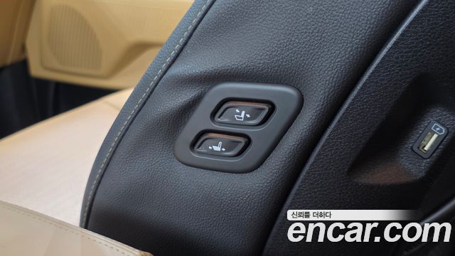 Kia Canival 2023 — photo 19