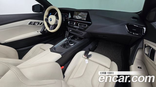 BMW Z4 2020 — photo 10