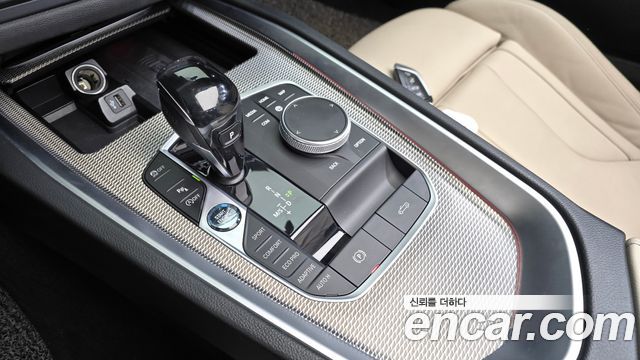 BMW Z4 2020 — photo 12
