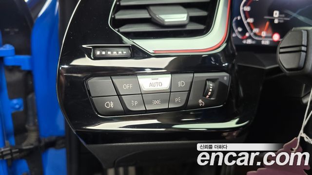 BMW Z4 2020 — photo 24