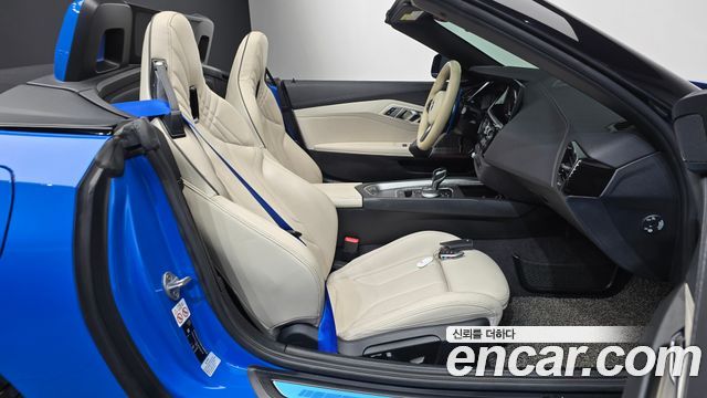 BMW Z4 2020 — photo 16
