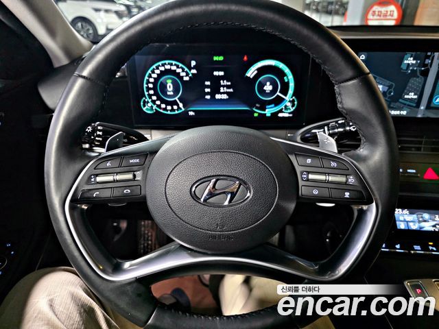Hyundai Grandeur 2023 — photo 13