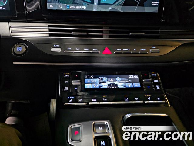 Hyundai Grandeur 2023 — photo 16