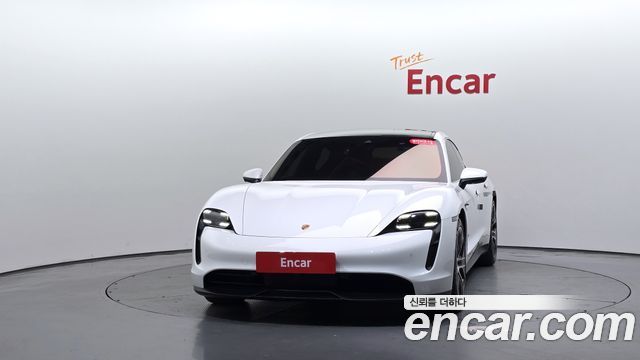 Porsche Taycan 2021 — photo 3