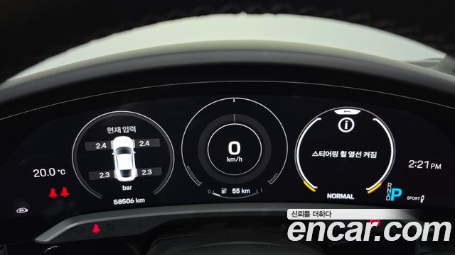Porsche Taycan 2021 — photo 11