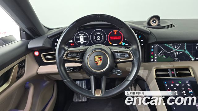 Porsche Taycan 2021 — photo 19
