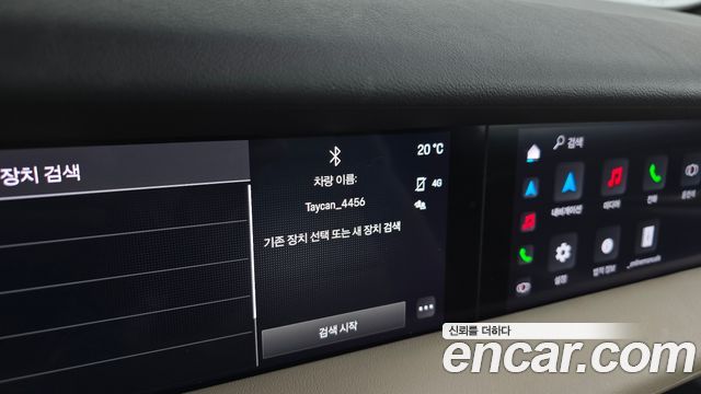 Porsche Taycan 2021 — photo 27