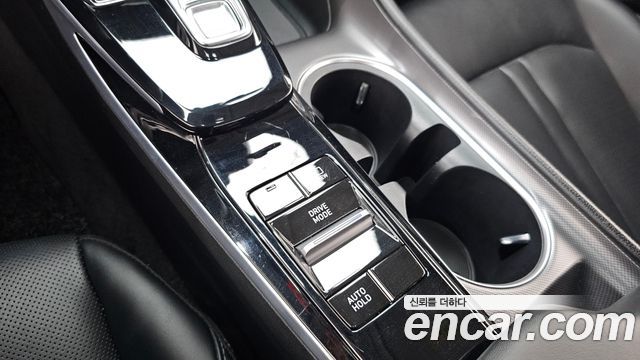Hyundai Sonata 2023 — photo 23