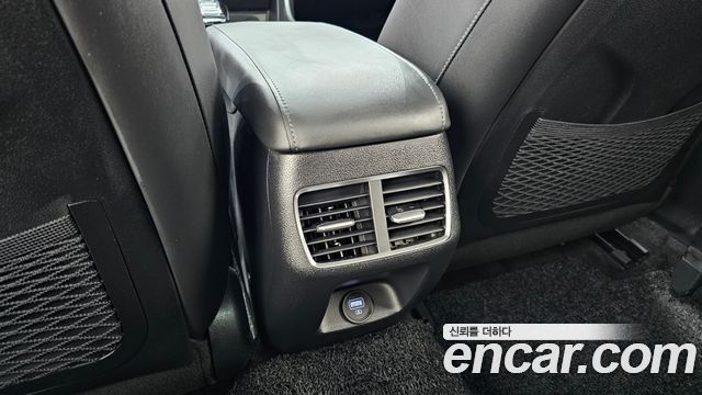 Hyundai Sonata 2023 — photo 25