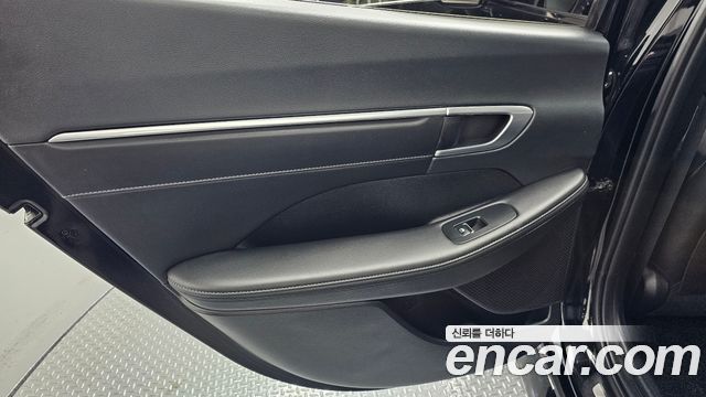 Hyundai Sonata 2023 — photo 15