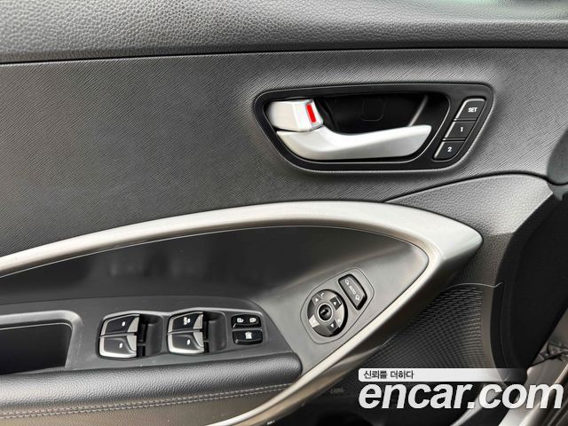 Hyundai Santafe 2016 — photo 10