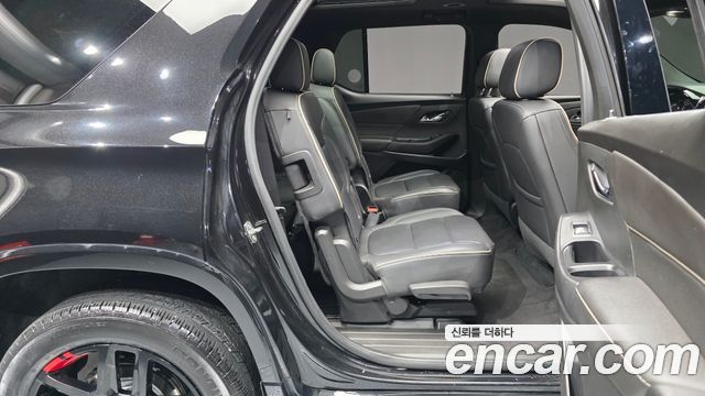 Chevrolet Korea Traverse 2022 — photo 17