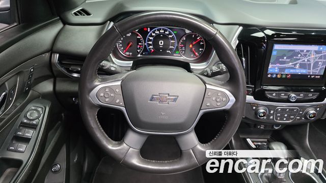 Chevrolet Korea Traverse 2022 — photo 20
