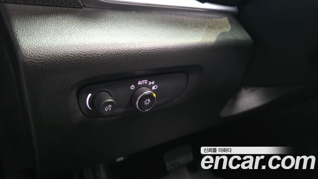 Chevrolet Korea Traverse 2022 — photo 26
