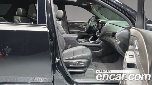 Chevrolet Korea Traverse 2022 — photo 16