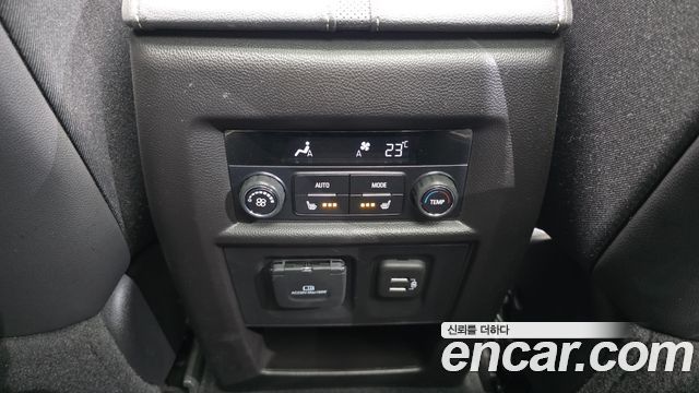 Chevrolet Korea Traverse 2022 — photo 30