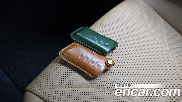 Lexus ES 2023 — photo 23