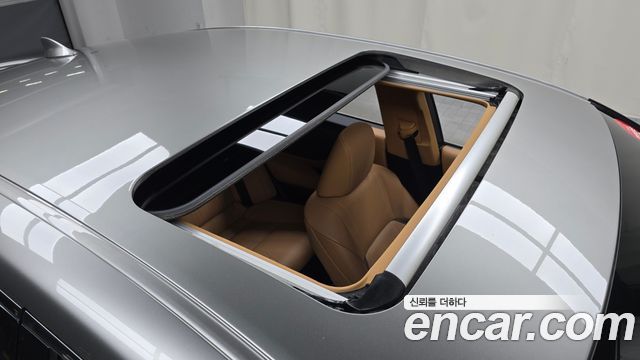 Lexus ES 2023 — photo 26