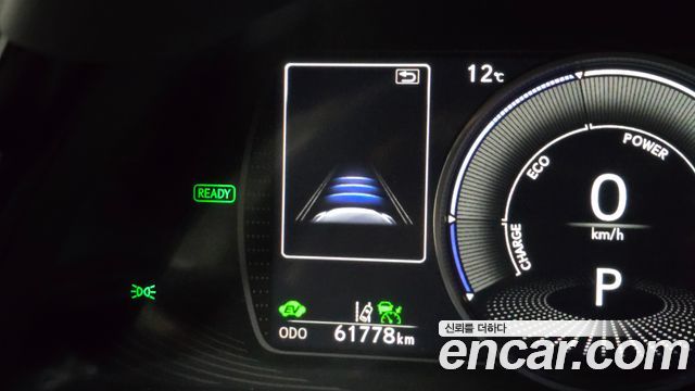 Lexus ES 2023 — photo 28