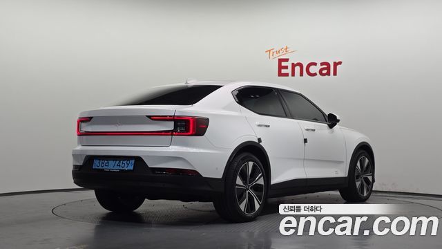 Polestar Polestar 2 2023 — photo 2