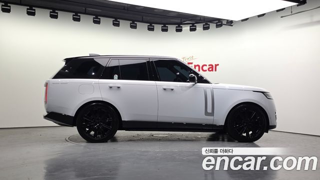 Land Rover Range Rover 2026 — photo 5