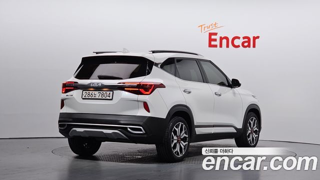 Kia Seltos 2023 — photo 2